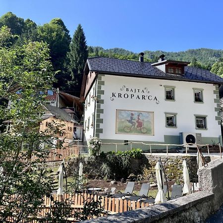 Bajta Kroparica Exteriér fotografie