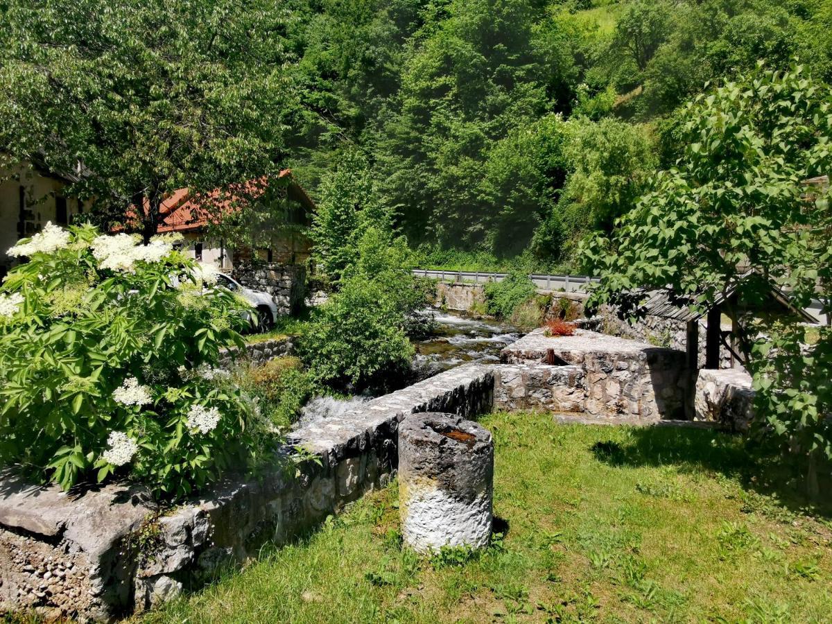 Bajta Kroparica Exteriér fotografie