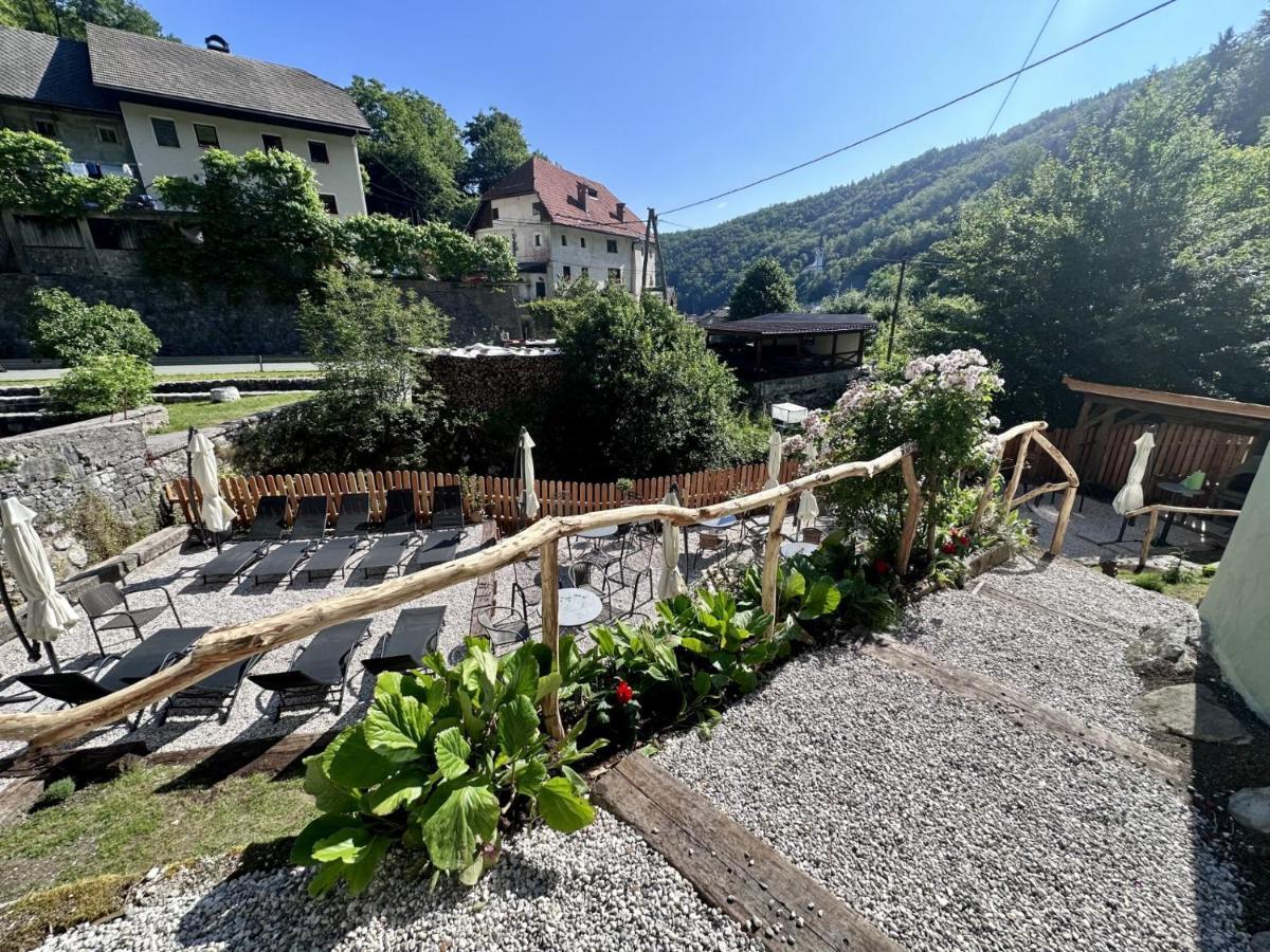 Bajta Kroparica Exteriér fotografie