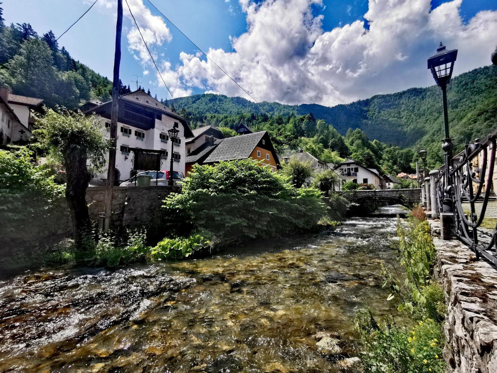 Bajta Kroparica Exteriér fotografie
