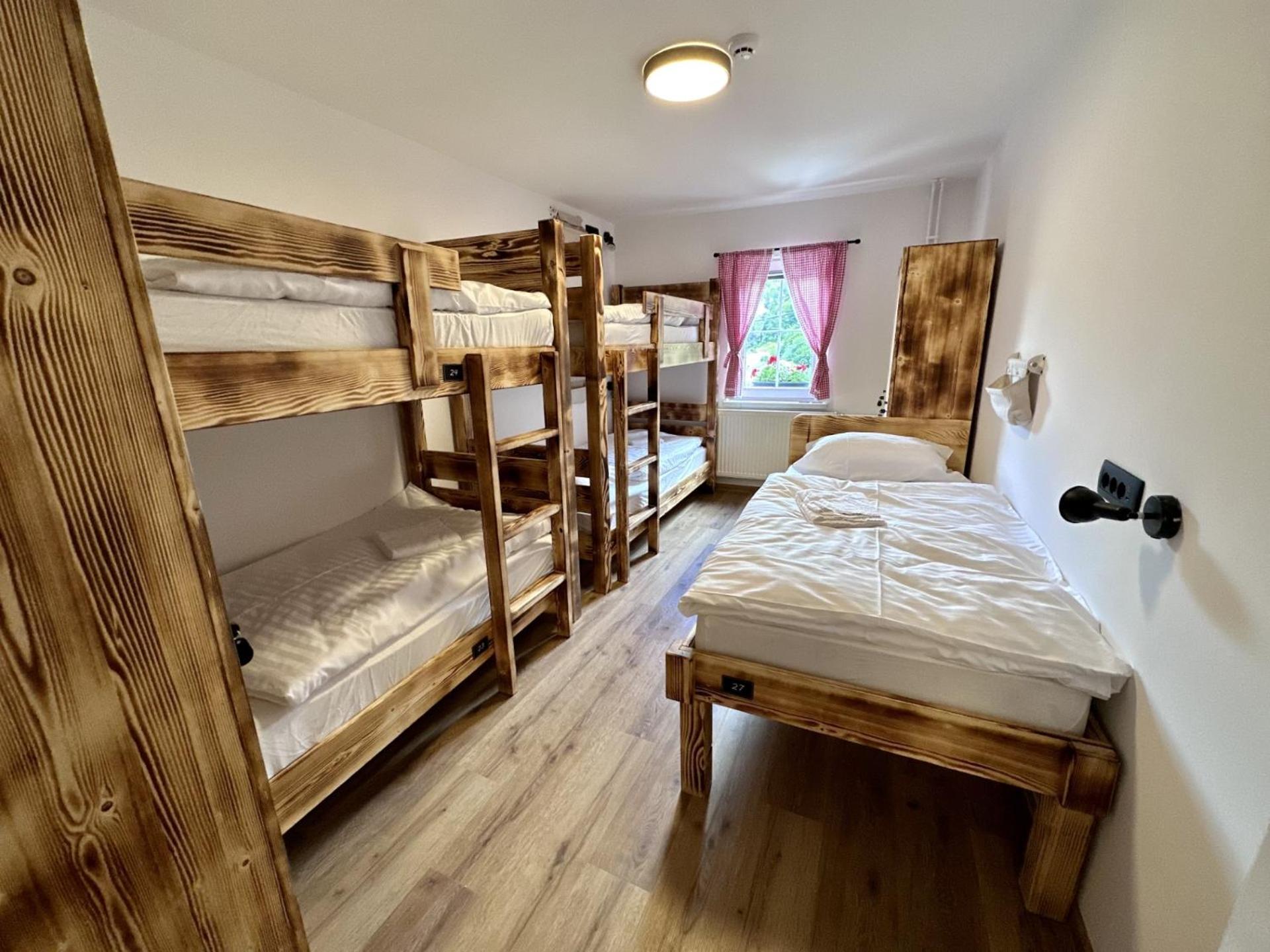 Bajta Kroparica Exteriér fotografie